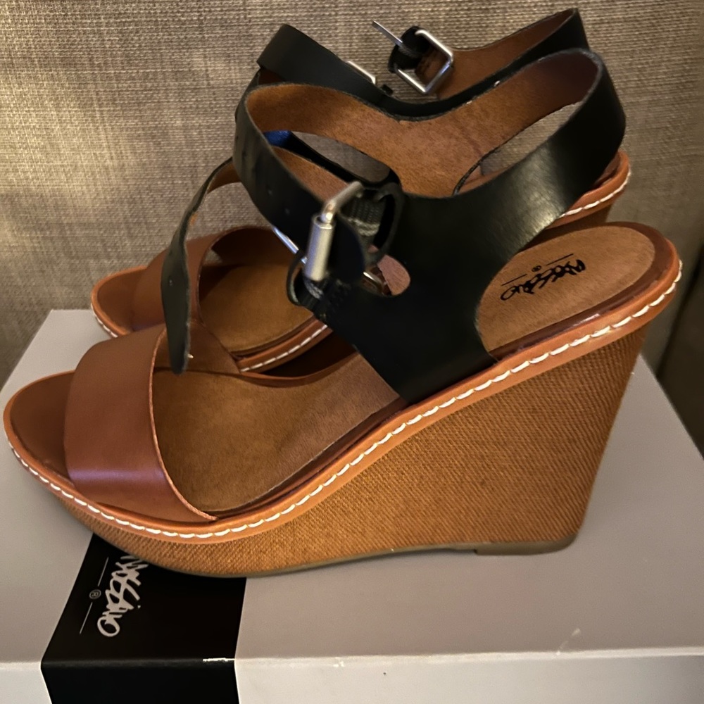 Womens platform sandal